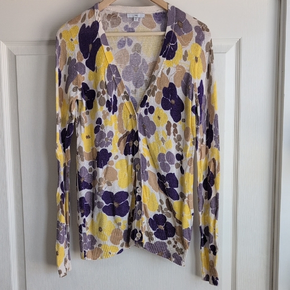 GAP Sweaters - GAP Yellow and Purple Floral V Neck Cardigan Size Medium 100% Cotton